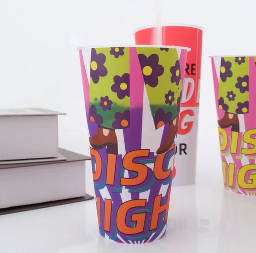 YZY maakt IML-labels voor bekers tegen temperatuurverkleuring